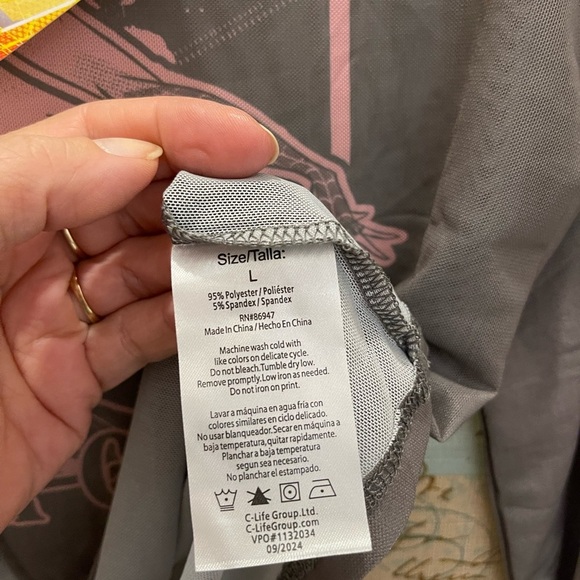 NWT Spider Gwen Marvel Girls Large Sheer Gray Pink Logo Crew Top Lightweight - Picture 6 of 7